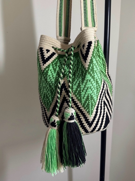 Made in Columbia Handbags - NEW Handmade Columbian Wayuu Mochila in Green Tan & Black,  Drawstring & Tassels